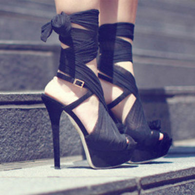 女人真的知道吗?穿高跟鞋的技巧你知道哪些?