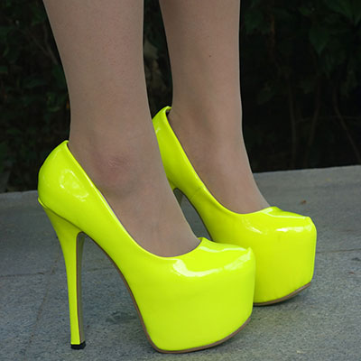 女人真的知道吗?穿高跟鞋的技巧你知道哪些?